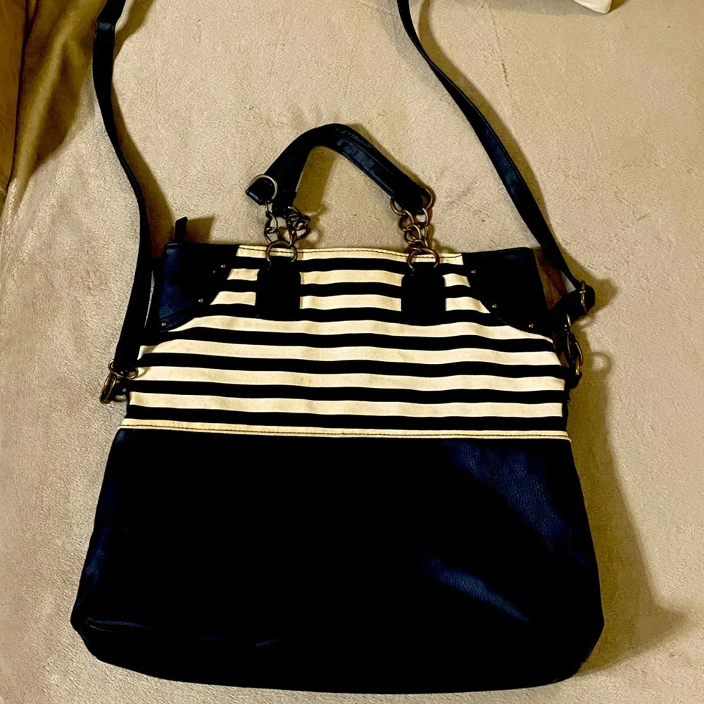 American Eagle Outfitters Purse/Tote
